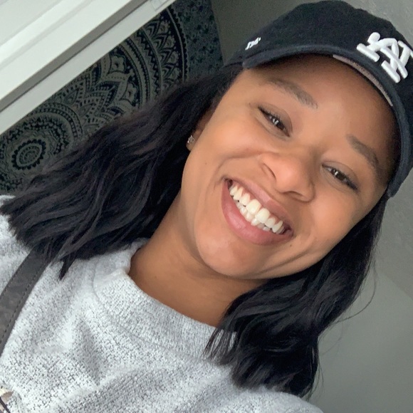 Meet your Posher, Cassidy - Picture 1 of 1